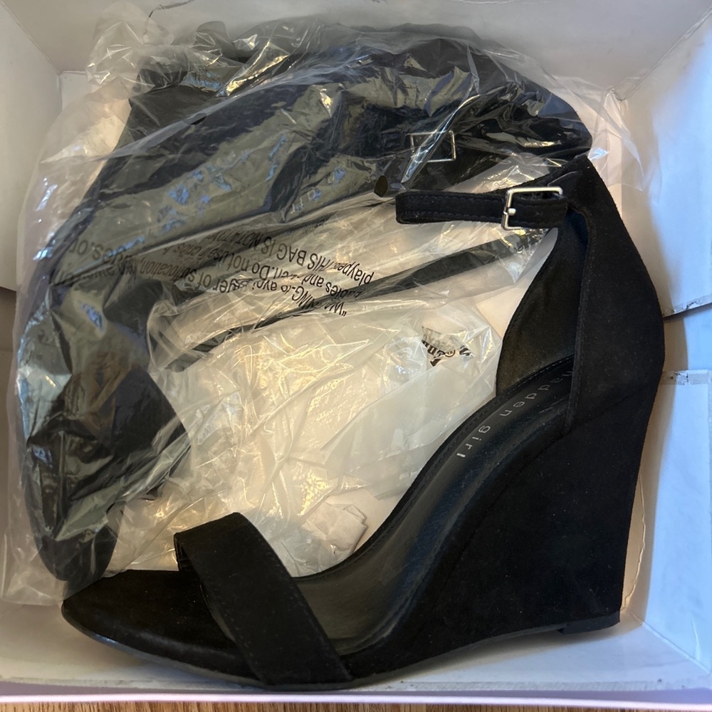 Madden Girl Black Wedge Sandals